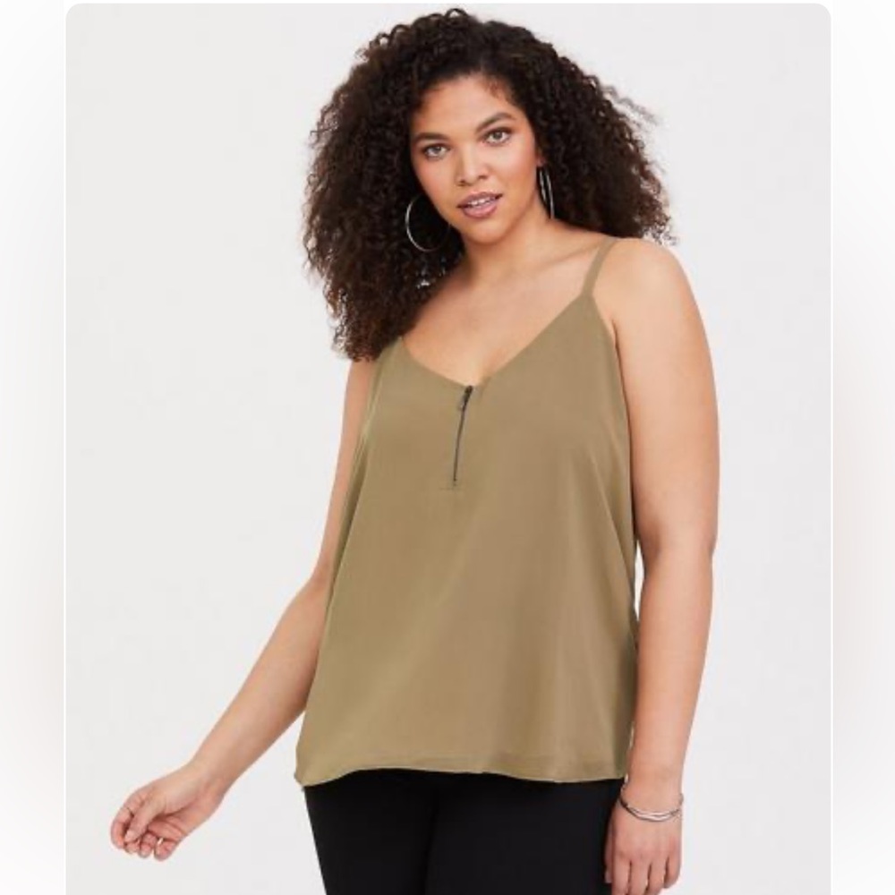 Sophie Chiffon Zipper Trim Swing Cami
Tank, Torrid size 3